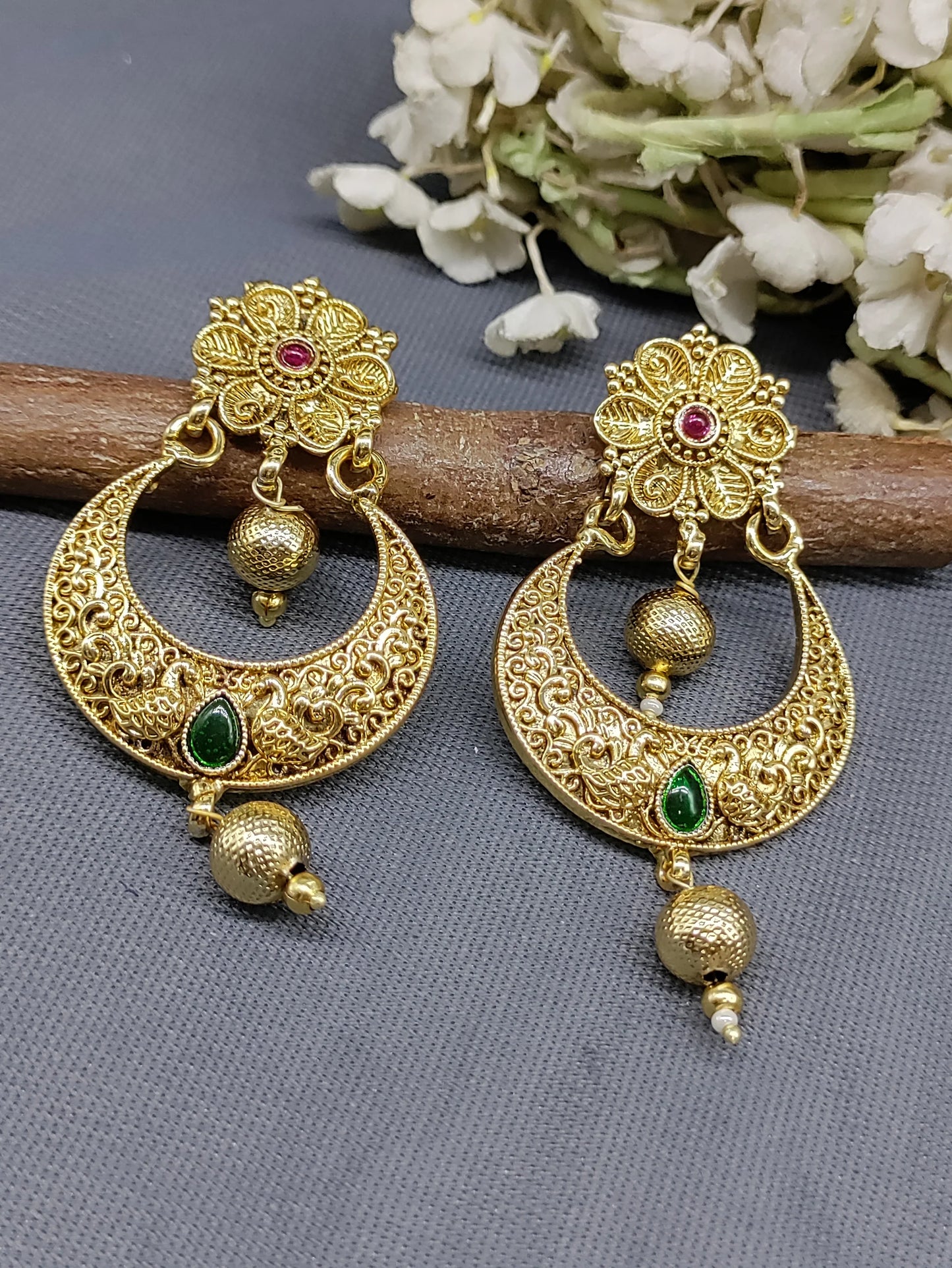 Gold Earrings: Perfect for Every Occasion